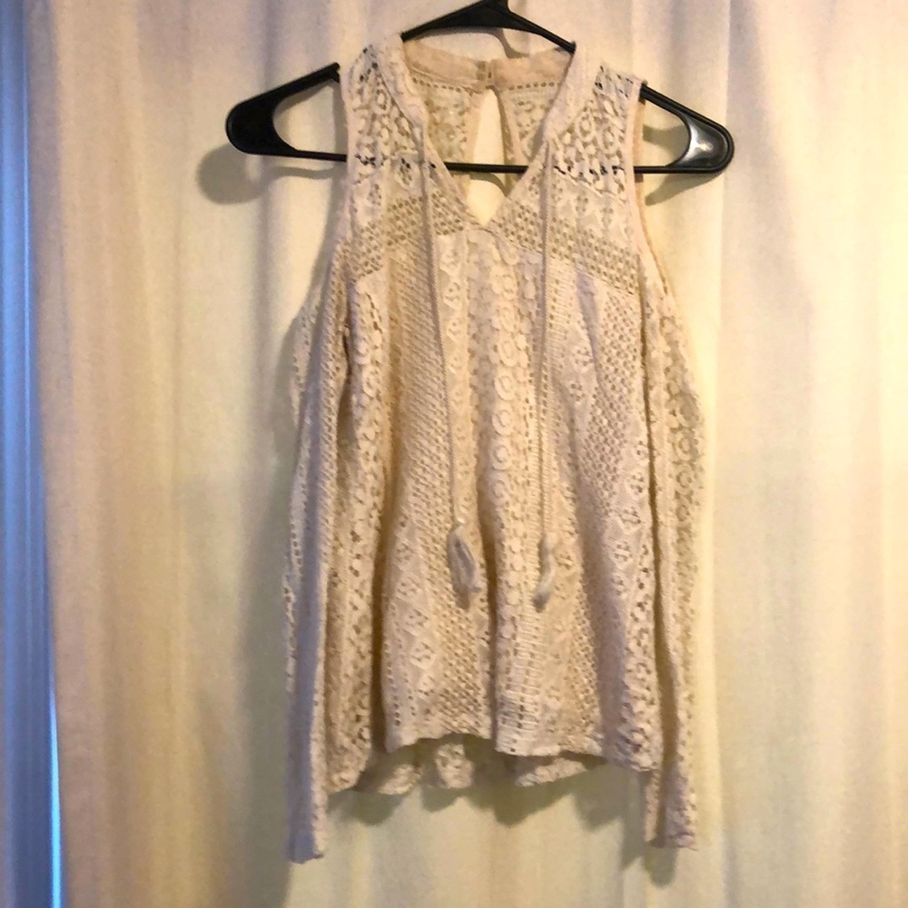 🎉 4 for $20 Hollister Cold Shoulder Top